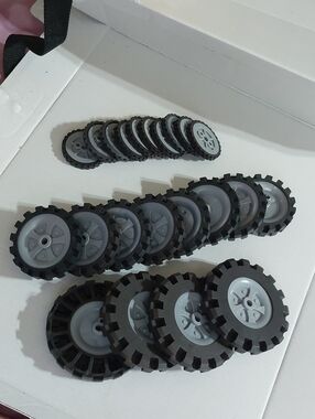 Set of 22 Black and Gray Knex Wheels In Three Different Sizes